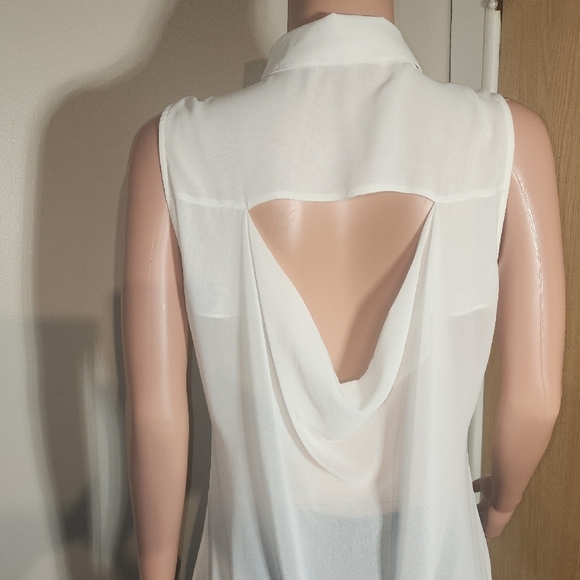Cream Sleeveless Blouse with Mandarin Collar - Picture 7 of 10